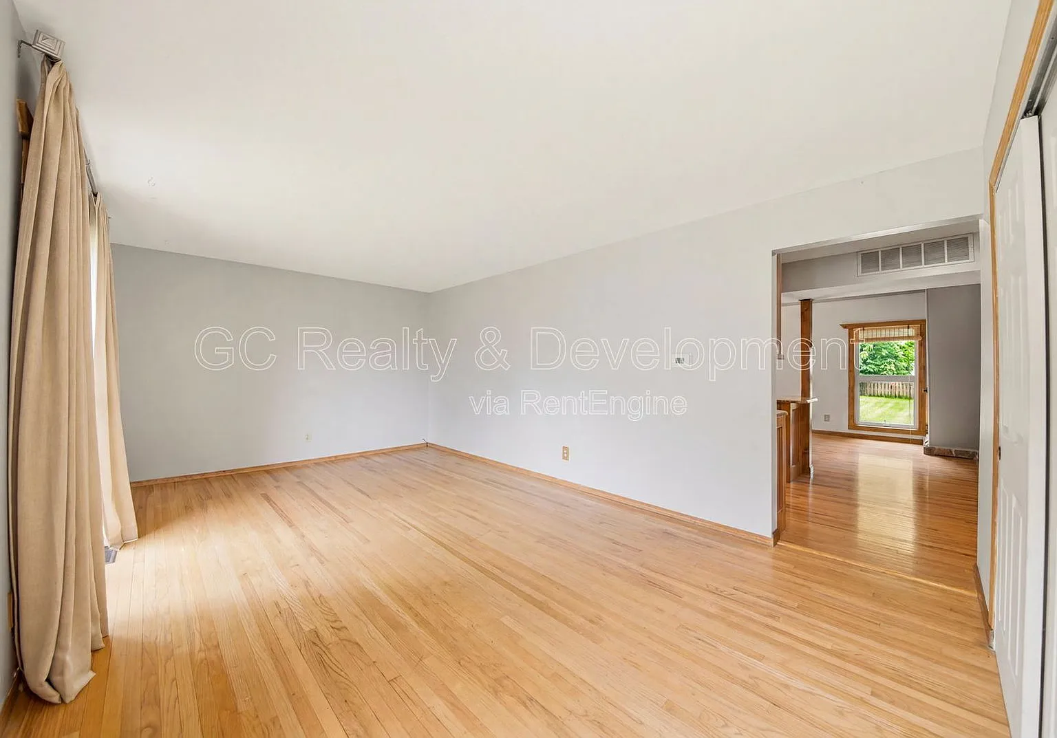 4 bed, 2.0 bath, 1683 sqft, $2,850 — Photo 2