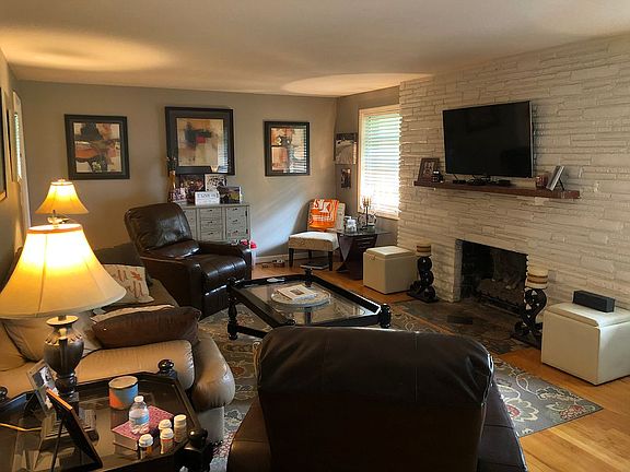 5th image of 2403 Huffine Cir