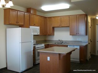 1719 S East Ave APT 12, Reedley, CA 93654