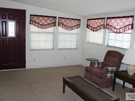 5th image of 15638 Primrose Ln