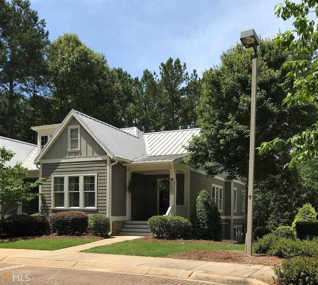 1041 Portside Ct photo 1