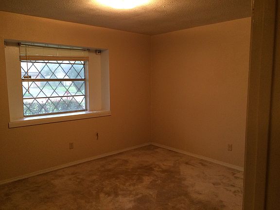 4th image of 7210 Frostview Ln