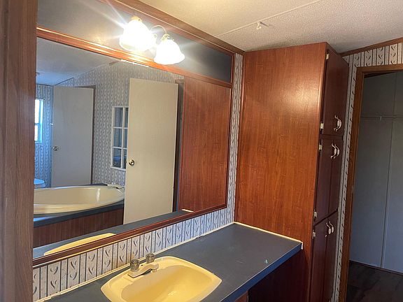 5th image of 1153 Lee Road 203