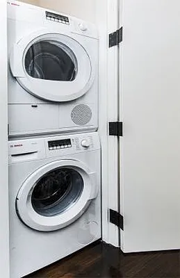 Rented by Icon Realty Management | media 1