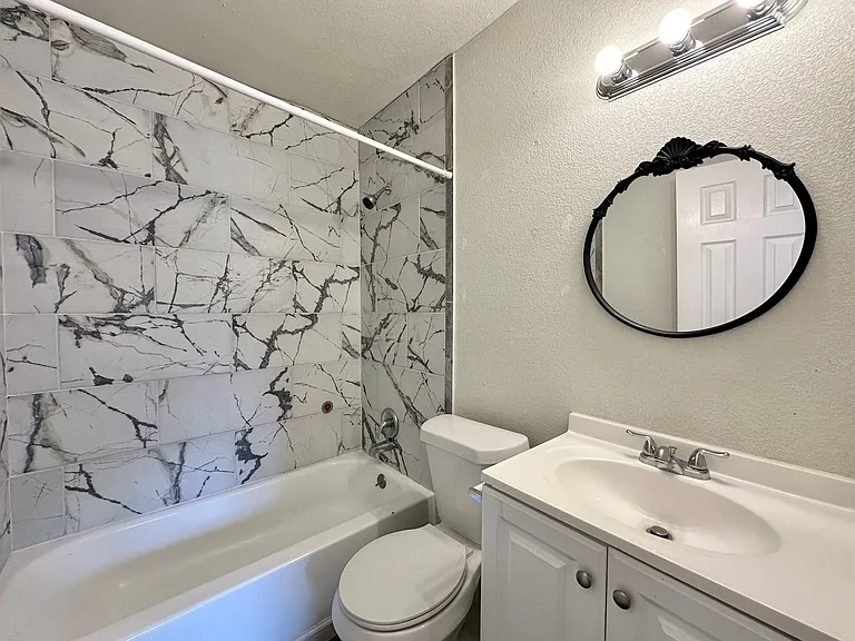 1410 Hammond Dr — Photo 12