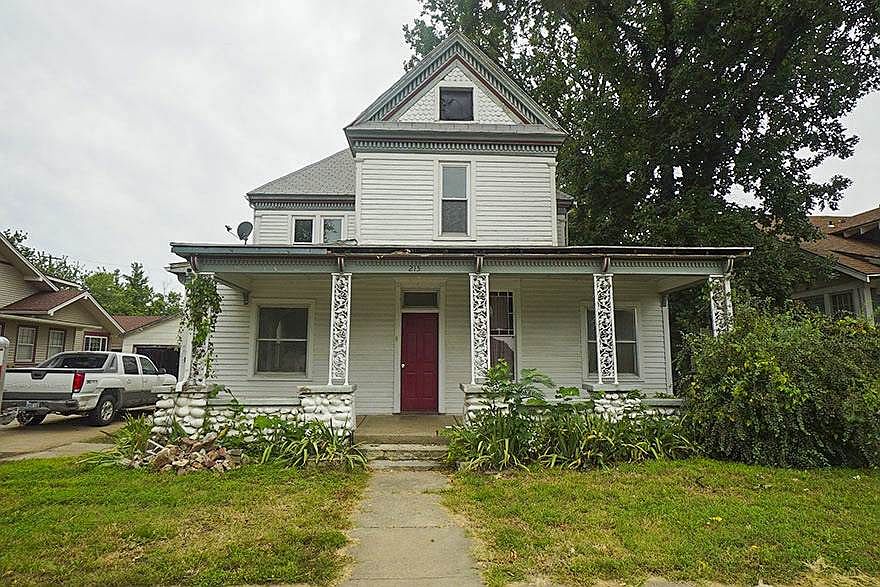 1st image of 215 S Taylor St