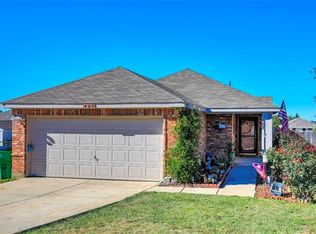 407 Glenwood St, Gainesville, TX 76240