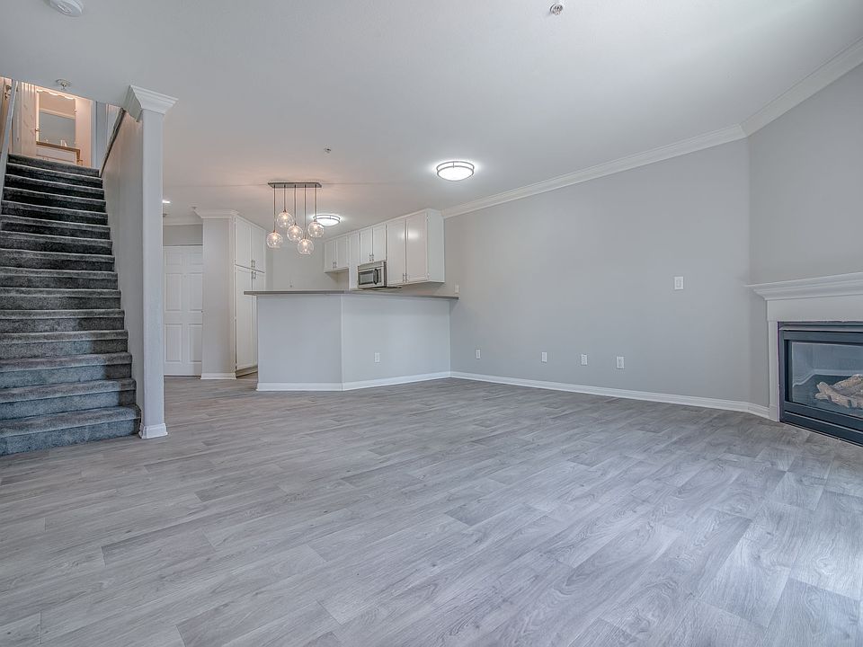 Warner Center Townhomes Apartment Rentals Canoga Park, CA Zillow