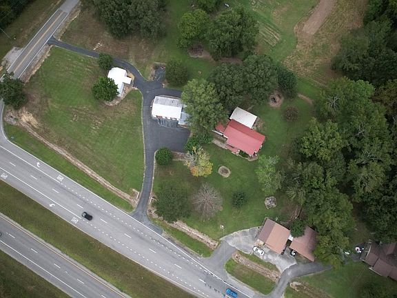 2nd image of 22114 State Highway 157