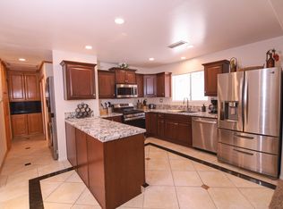 27932 Calypso Ln, Santa Clarita, CA 91351