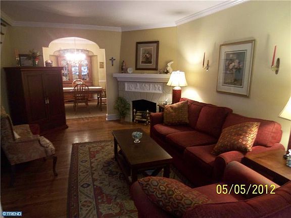 3rd image of 3327 Englewood St