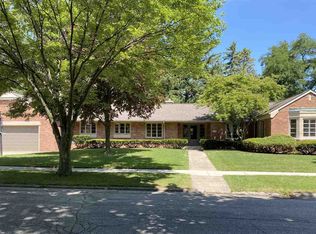 2211 McKinley St, Bay City, MI 48708