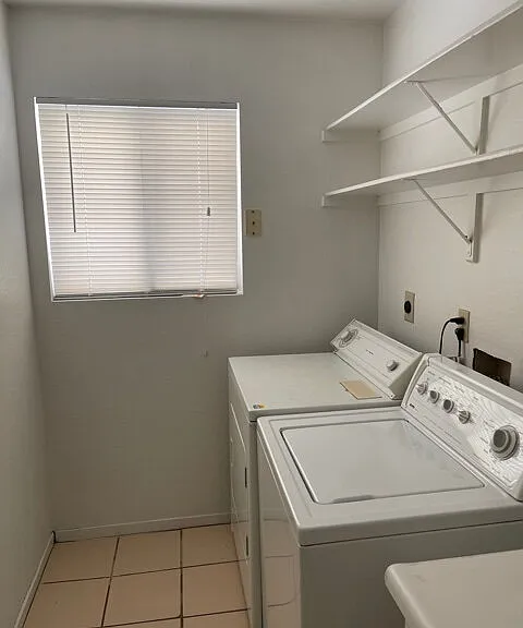 1429 Lilac Breeze Cir — Photo 3