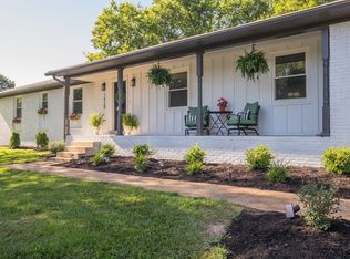 1428 Lyon St, Columbia, TN 38401