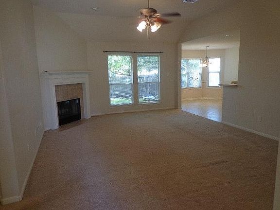 4th image of 2607 Blue Meadow Dr