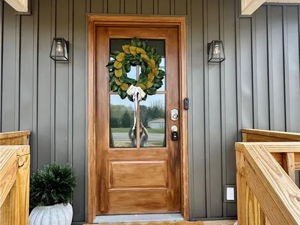 203 Church St S, Stoneville, NC 27048