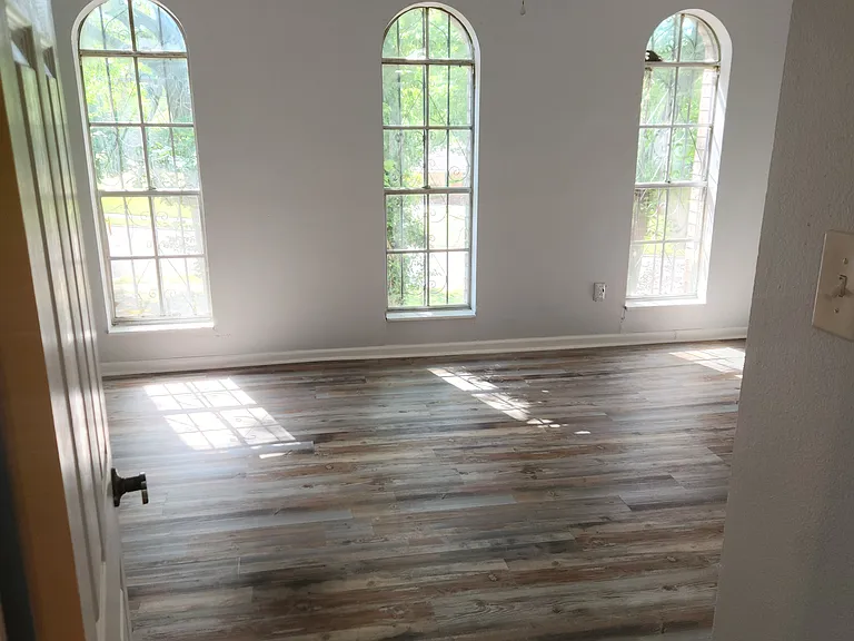 1785 Grovehaven Cir — Photo 14