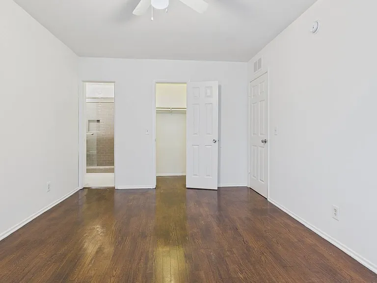 Gale Apartments — Photo 25