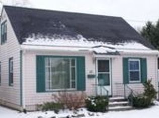 101 Richfield Blvd, Mattydale, NY 13211