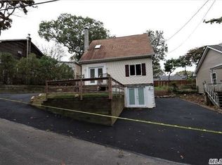 9 Ozone Rd, Rocky Point, NY 11778