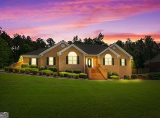 605 Clearwater Ct, McDonough, GA 30252