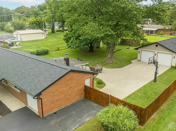 2110 Grange Hall Rd, Dayton, OH 45431