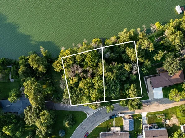 1705 Oakwood Ter, Albert Lea, MN 56007