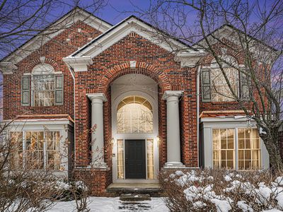 45247 Oak Forest Dr, Northville, MI, 48168