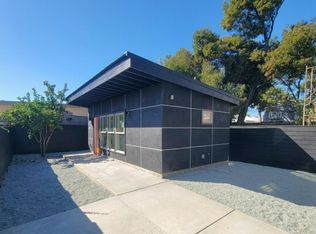 939 26th St, Oakland, CA 94607