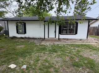 1304 S Clay St, Kaufman, TX 75142