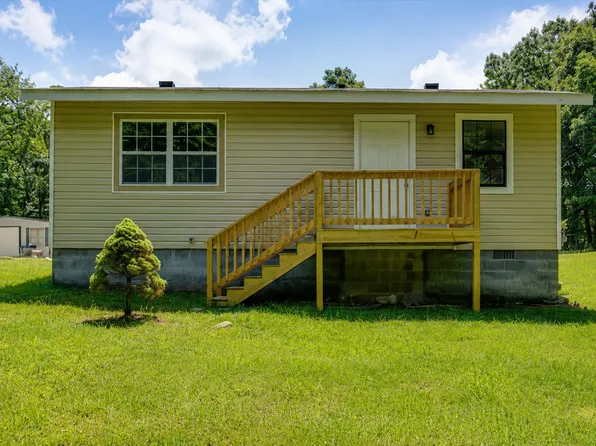 840 Emery Rd, Soddy Daisy, TN 37379