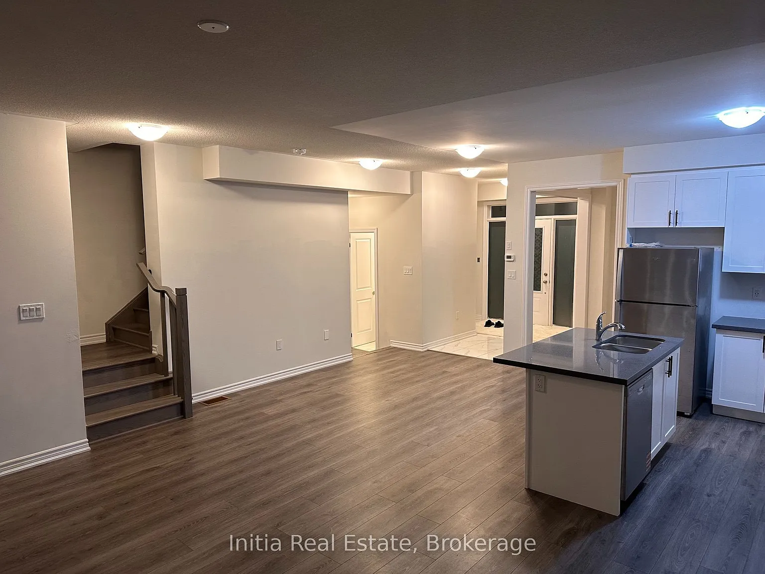5 bed, $2,800 — Photo 4