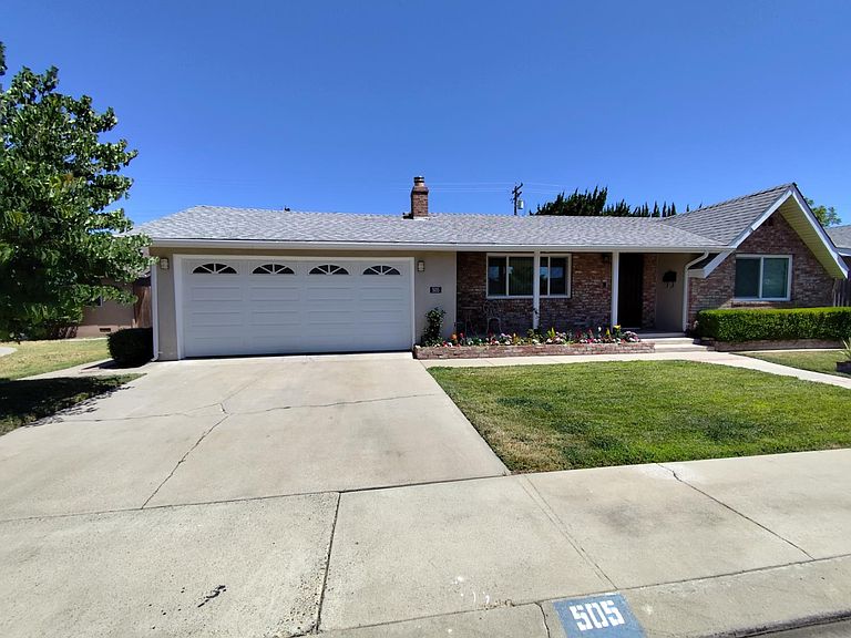 Listing photo 4