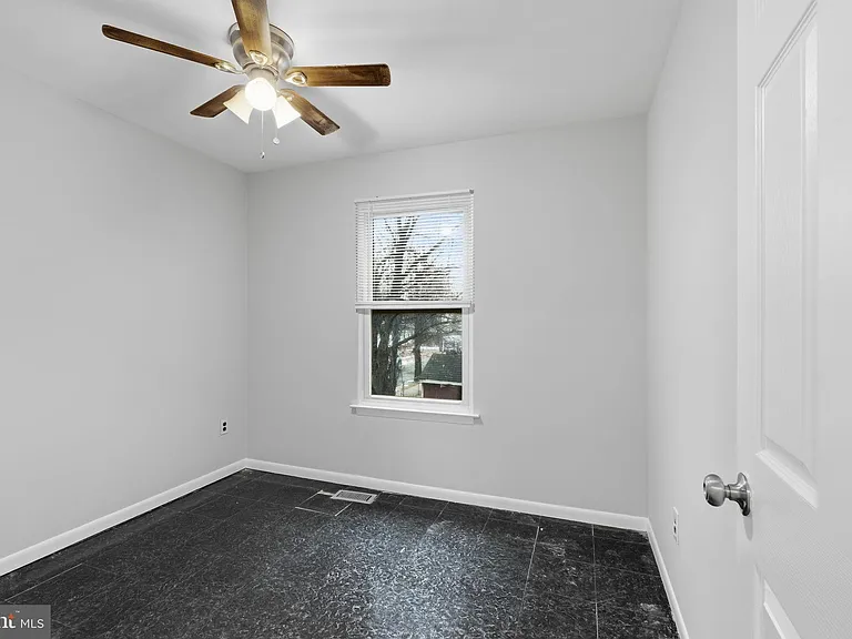 341 Clarkson St — Photo 14