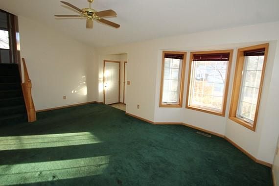 5th image of 9142 Bataan St NE