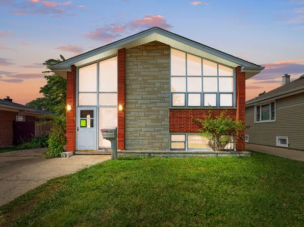 1410 N 34th Ave, Melrose Park, IL 60160