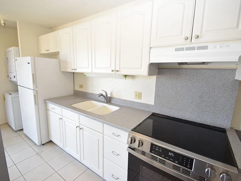 1226 Alexander St #802 — Photo 16