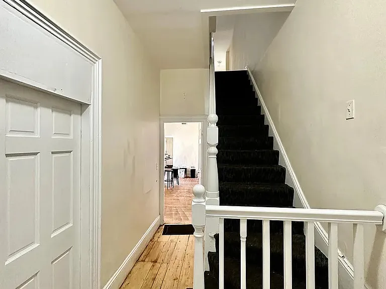 15 Highgate St #22 — Photo 8