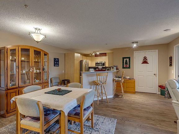 3rd image of 8313-304 Mackenzie Way SW #8313