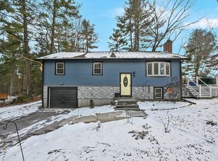 72 West St, Douglas, MA 01516