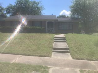 1342 Royal Oaks Dr, Waco, TX 76710