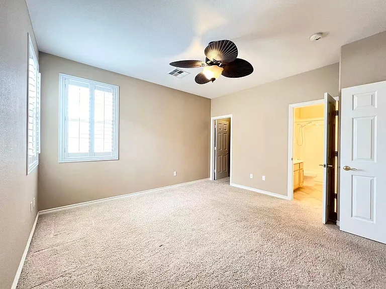 674 Fynn Valley Dr — Photo 17