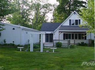 7475 Darlington Lake Rd, Hesperia, MI 49421