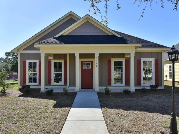 1677 Arlington Park Cir, Albany, GA 31701
