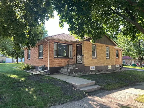 801 Park St, Jackson, MN 56143