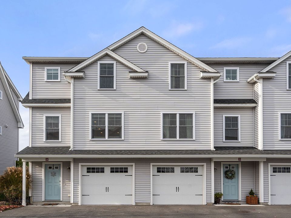 1st image of 18 Mariner Way #18