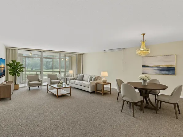 625 S Oaks Drive #305, Pompano Beach, FL 33069