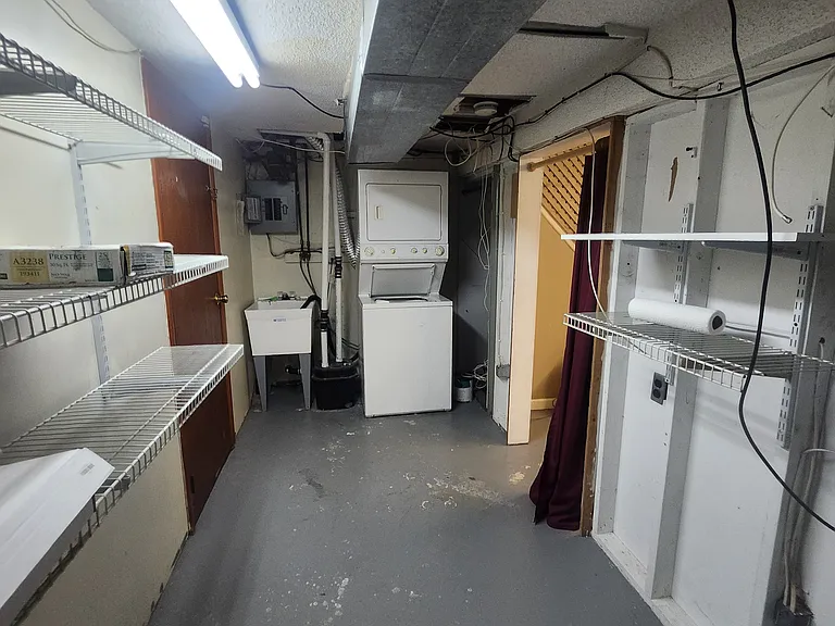 Laundry/Utility Area