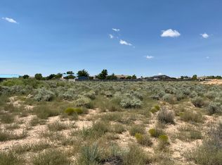 421 9th St NE, Rio Rancho, NM 87124