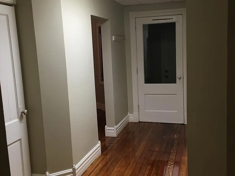 1213 Washington St — Photo 10
